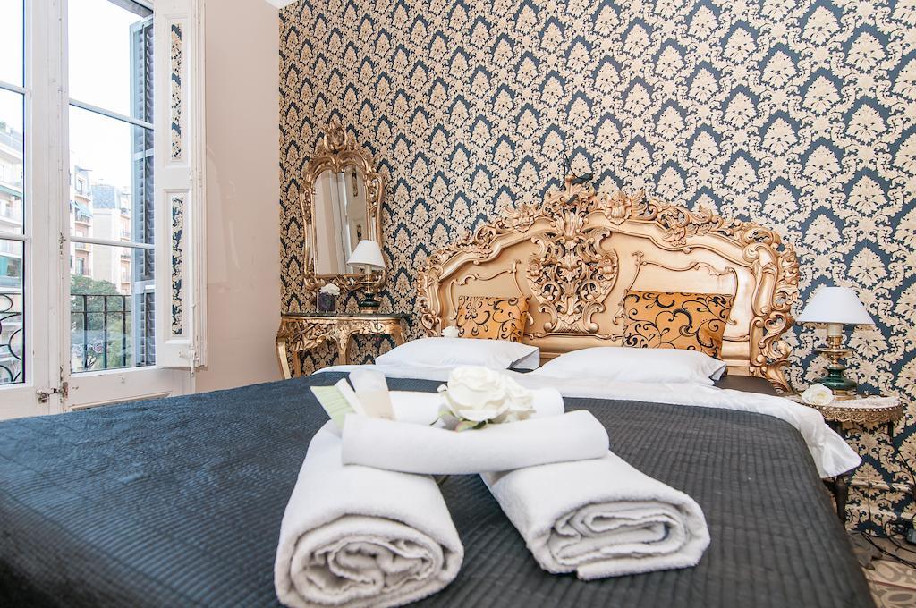 Casa Trianon Bed and Breakfast Barcelona Eksteriør billede